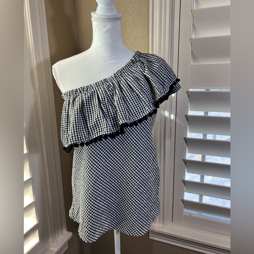 🔥BUY TWO GET ONE 50% OFF🔥
*Discount applied when you create a bundle*